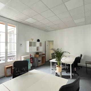 Bureau privé 30 m² 8 postes Location bureau Rue de la Chaussée d'Antin Paris 75009 - photo 3